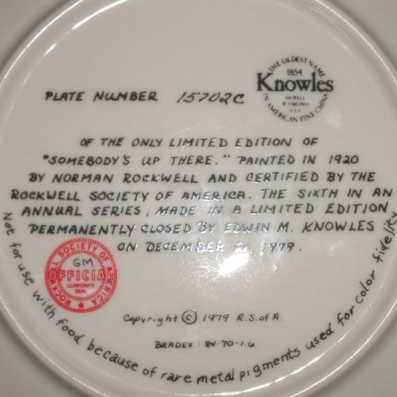 KNOWLES Norman Rockwell CHRISTMAS PLATE 1979 Someb - Picture 2 of 5
